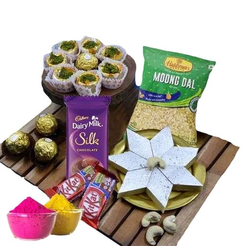 Buy Haldiram's Nagpur Assorted Chocolate Tokani ( Medium ) With Heart  shaped gift box and greeting card Online at Best Prices in India - JioMart.