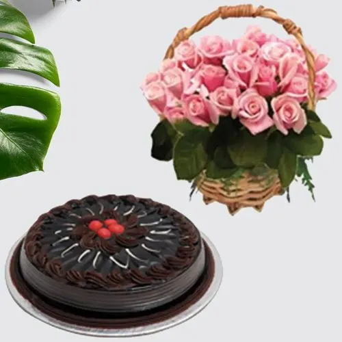 Pink Roses Bouquet With Elegent Chocolate Box, Mother's Day Delivery in  Ahmedabad – SendGifts Ahmedabad