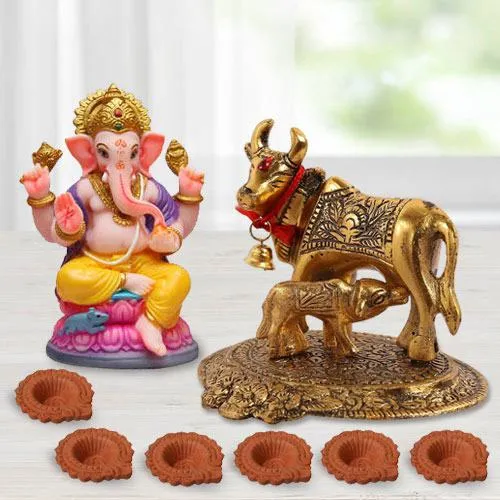 Kanya Puja 2022: Check 5 Gift Items To Buy For The Little Avatars Of Maa  Durga On Kumari Puja